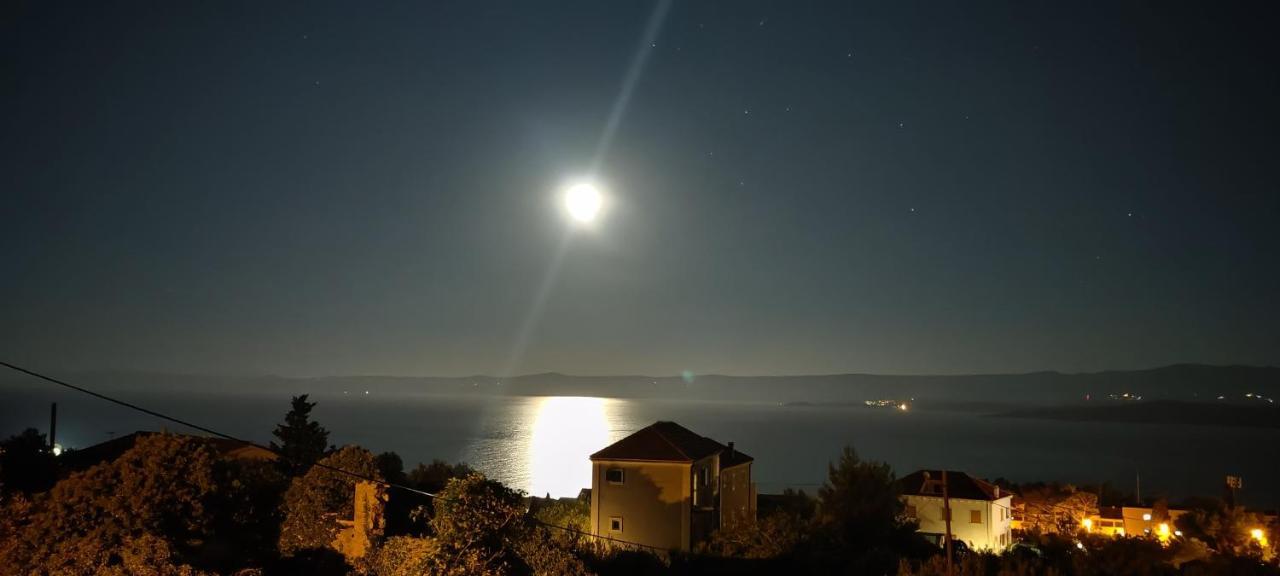 Apartman Bernardica Bol Esterno foto