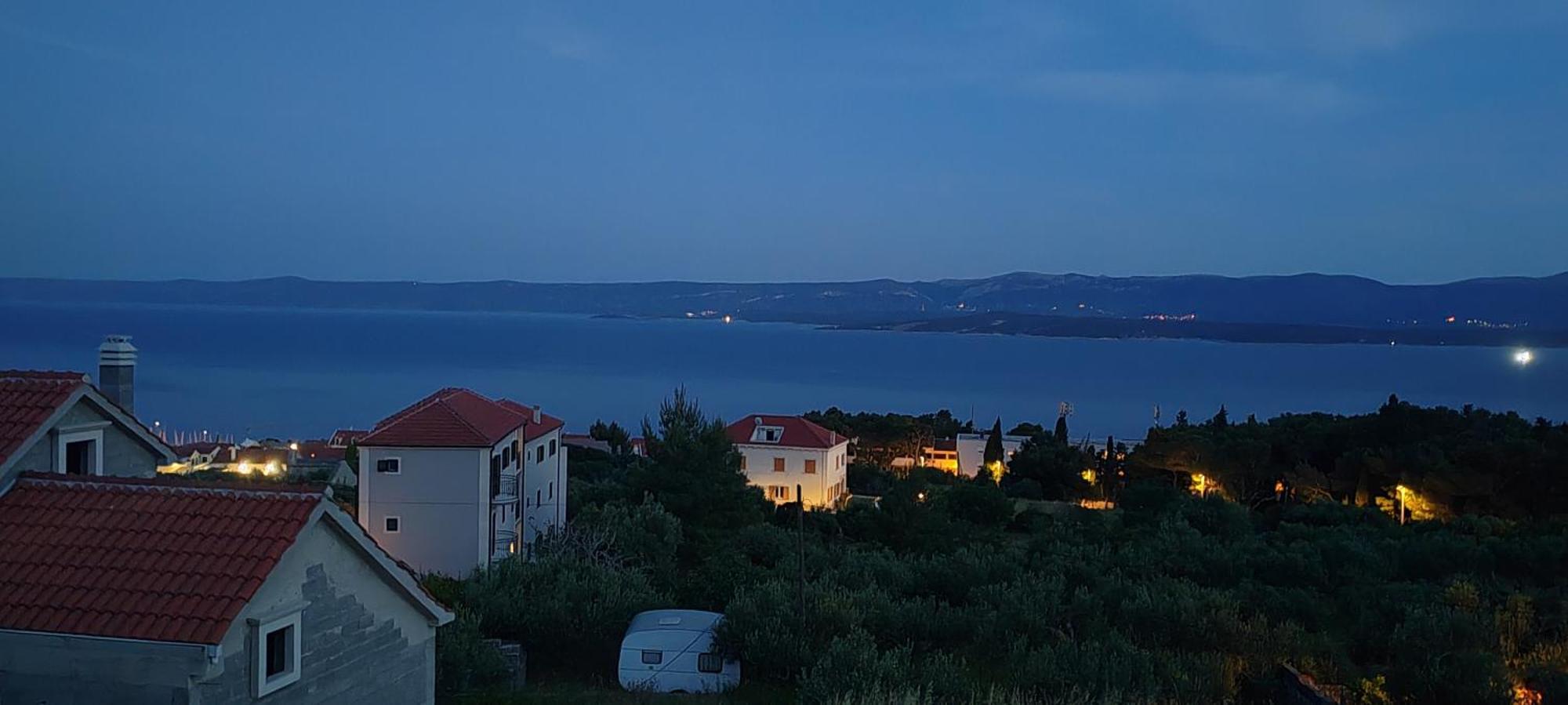 Apartman Bernardica Bol Esterno foto